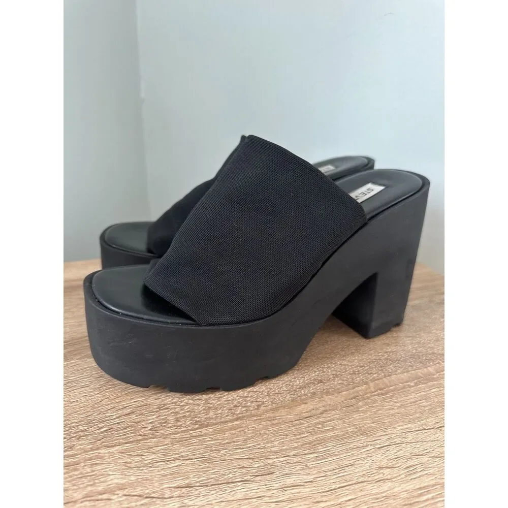 Steve Madden Sami Platform Sandal Size 37 / 6.5 Chunky Block Heel Y2K Black